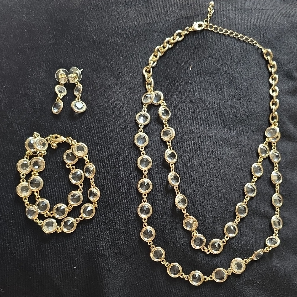 Elegant Gold and Silver Jewelry Set